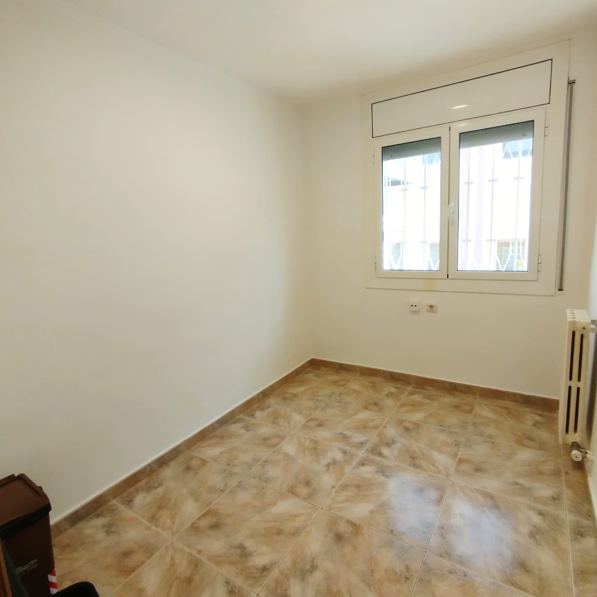 Casa amb garatge i llar de foc