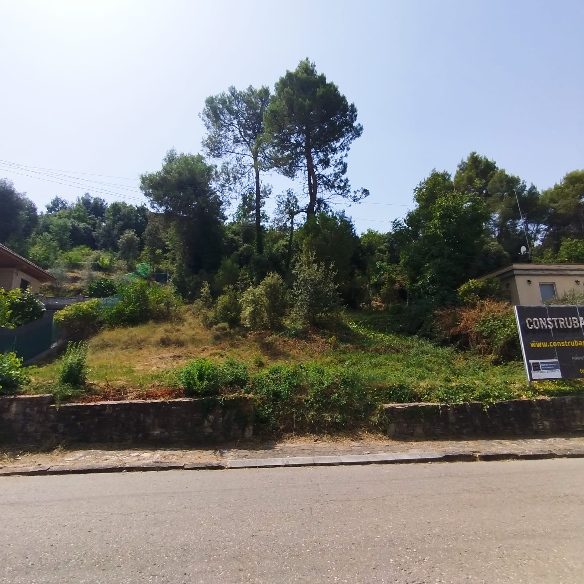Terreny urbà per a casa 4 vents