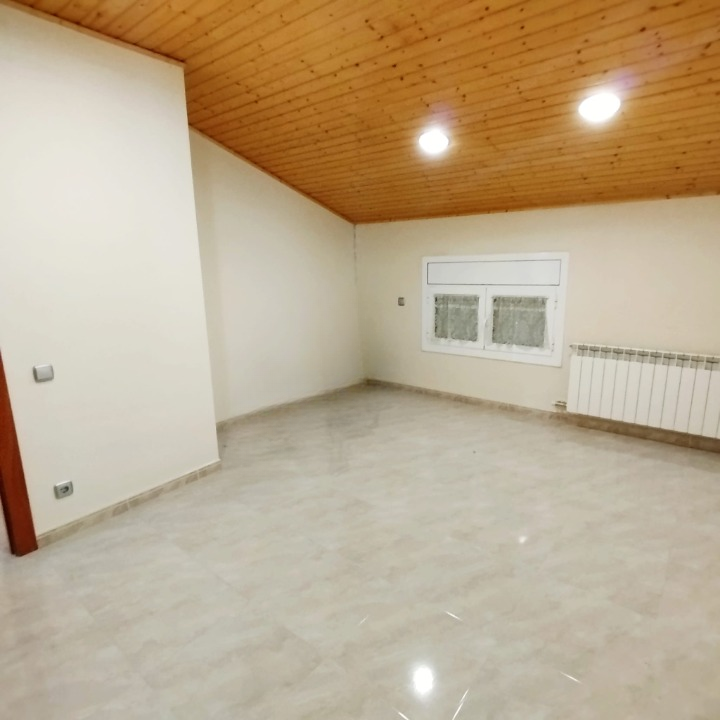 Casa adossada amb ascensor