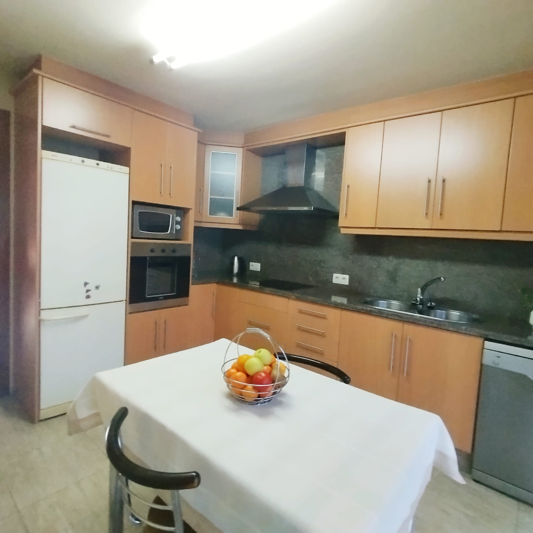 Casa adossada en venda amb jardí