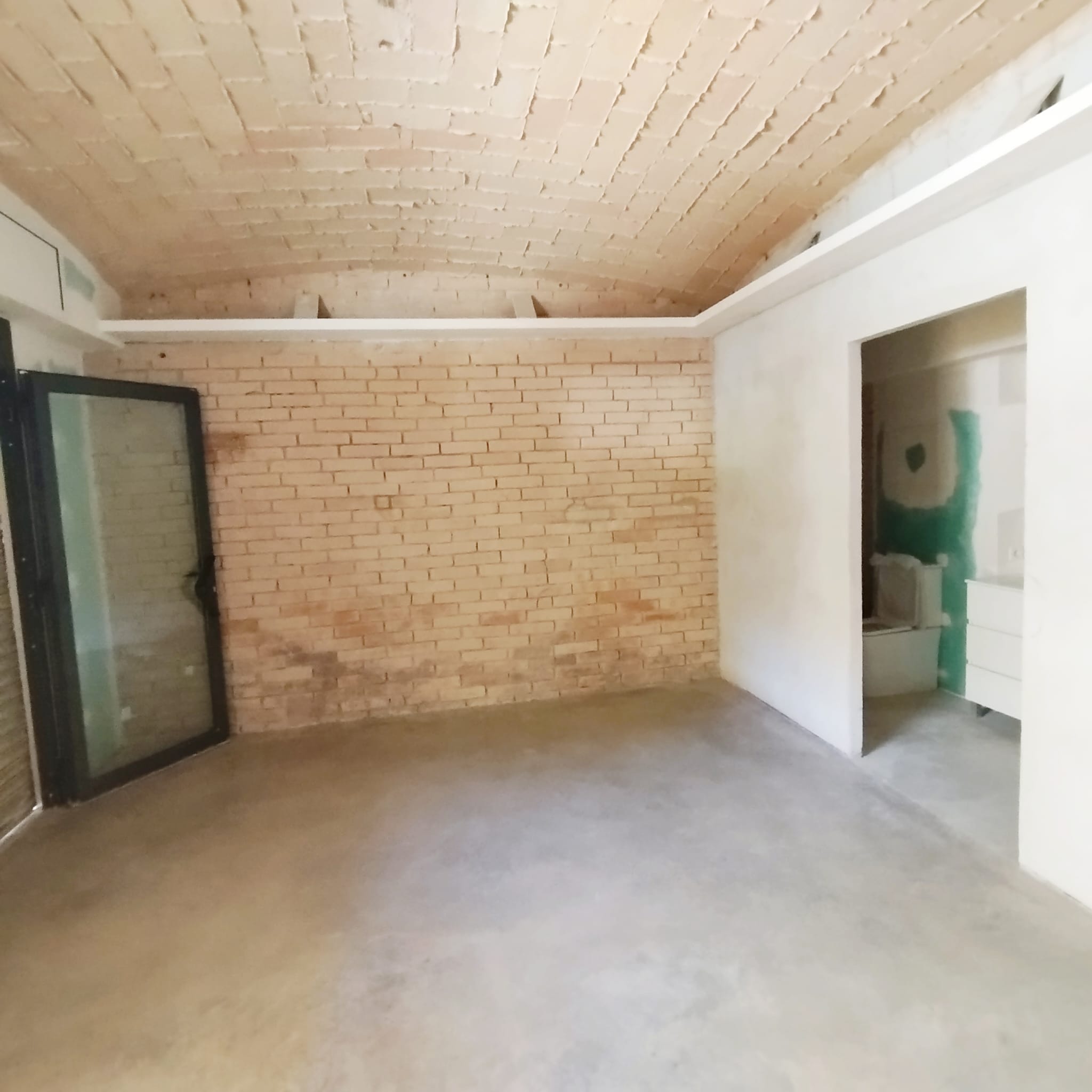 Local comercial cèntric i amb visibilitat