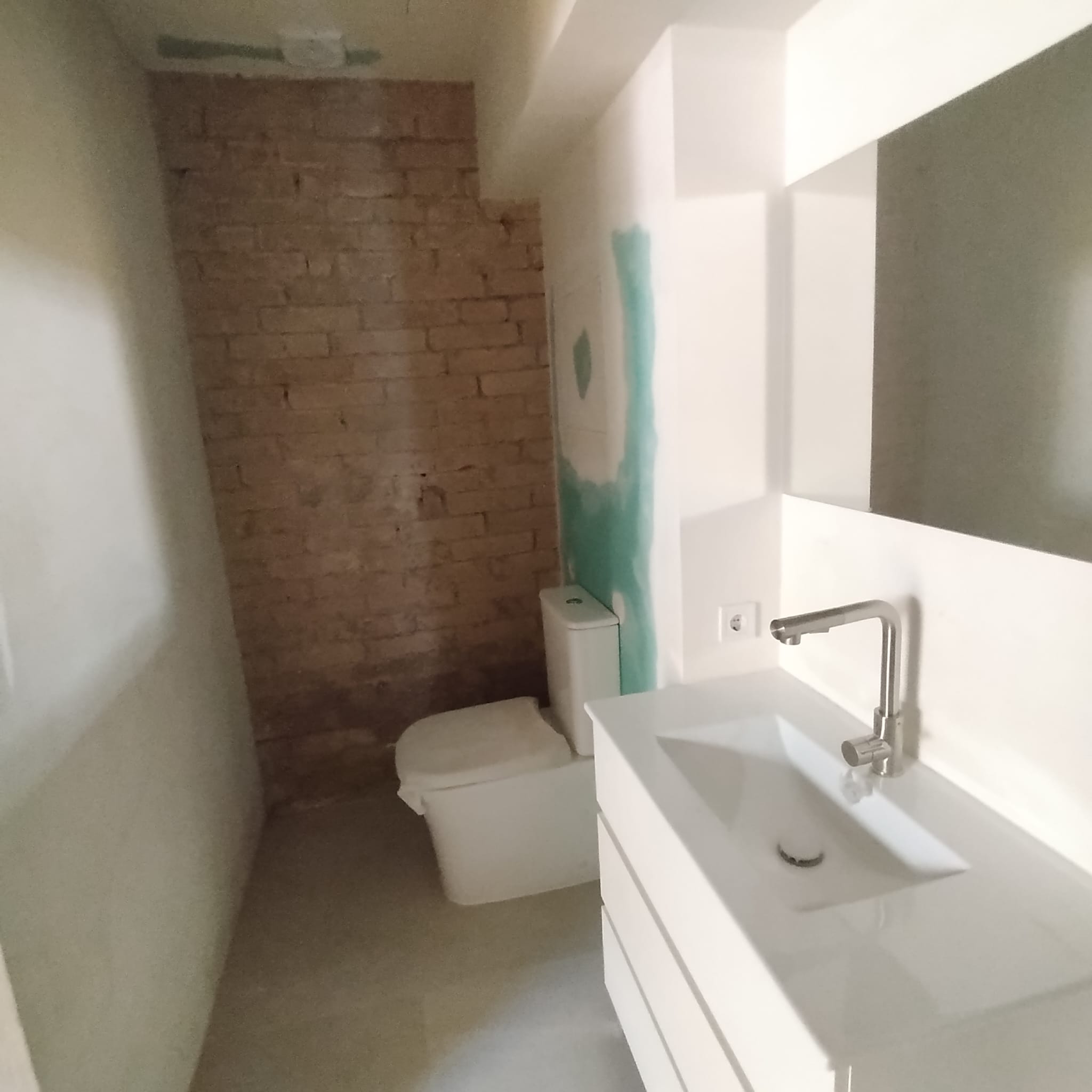 Local comercial cèntric i amb visibilitat